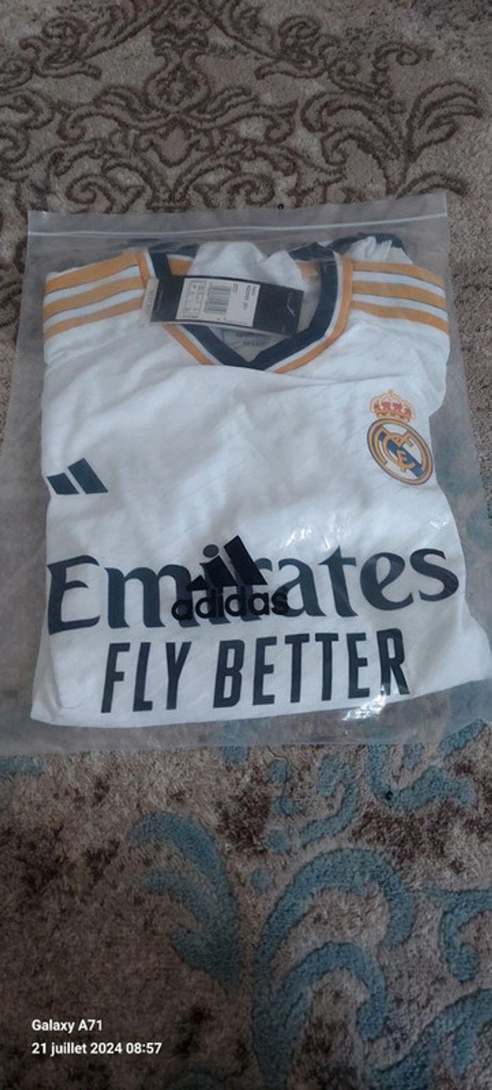 Real madrid  Maillot Domicile 24/25 taille XL neuf emballer - photo numéro 2