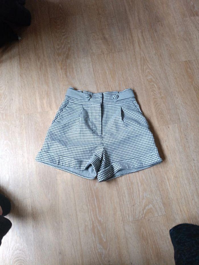 Short Naf Naf taille haute - photo numéro 1