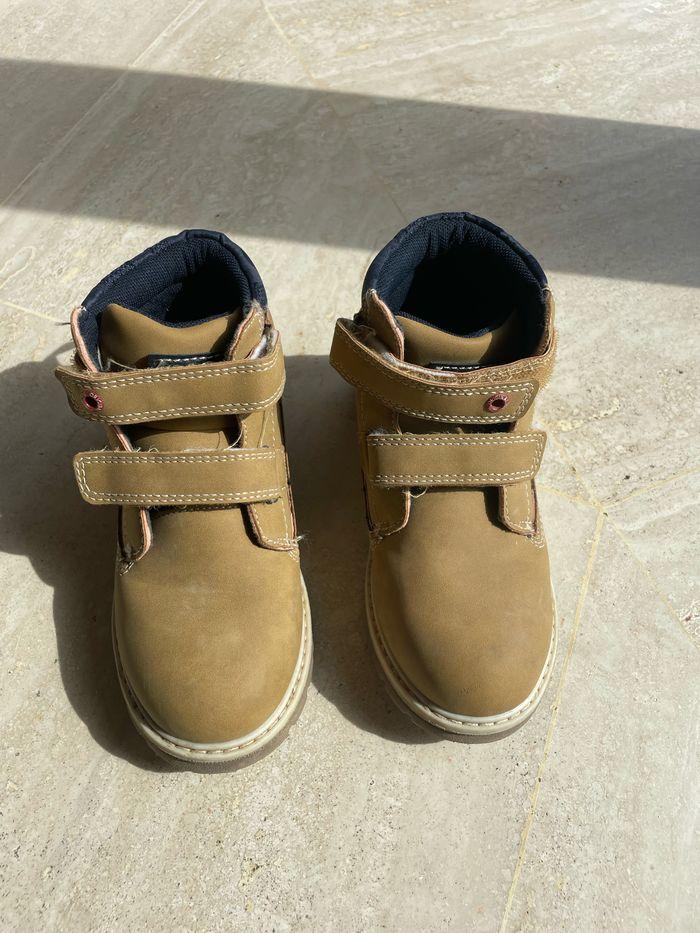 Chaussures enfant ellesse taille 29 - photo numéro 1