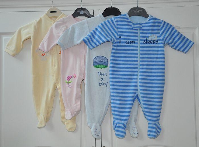 Lot de 4 pyjamas bébé - T.6/9 mois - photo numéro 1