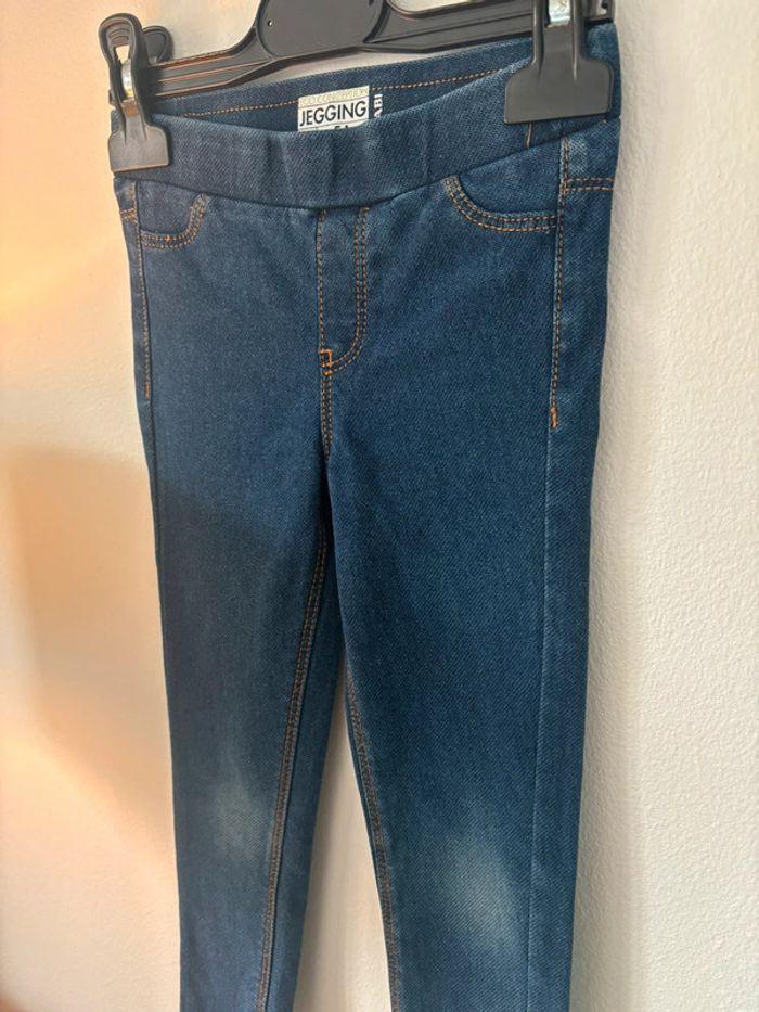 Jeans Kiabi taille 5 ans - photo numéro 2