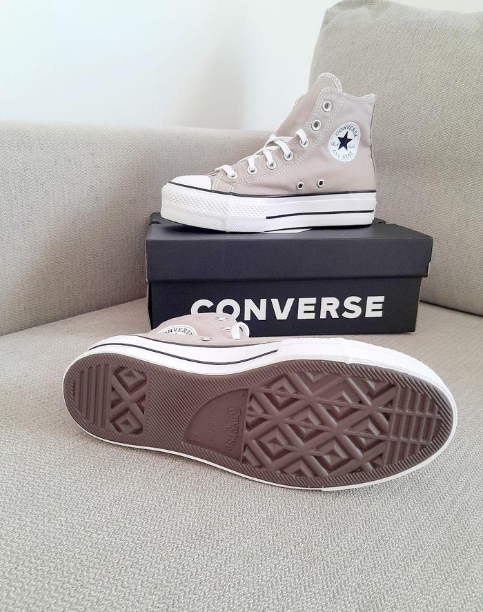 Converses Chuck Taylor All-Star pointure 38 - photo numéro 4