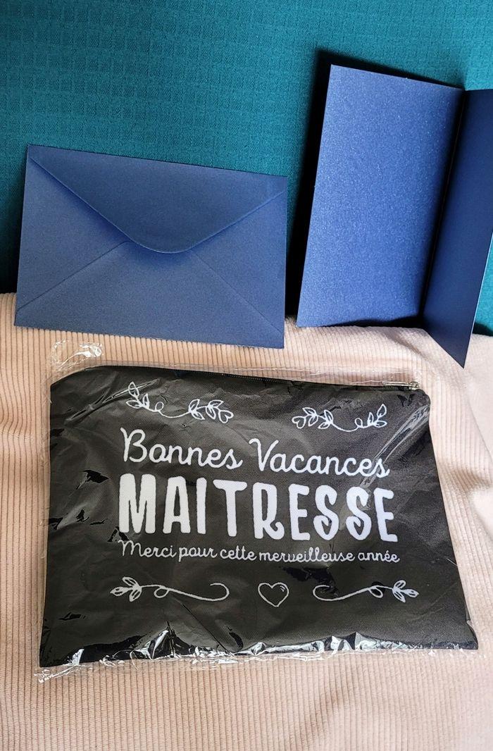 Trousse pour le cadeau de maîtresse - photo numéro 4