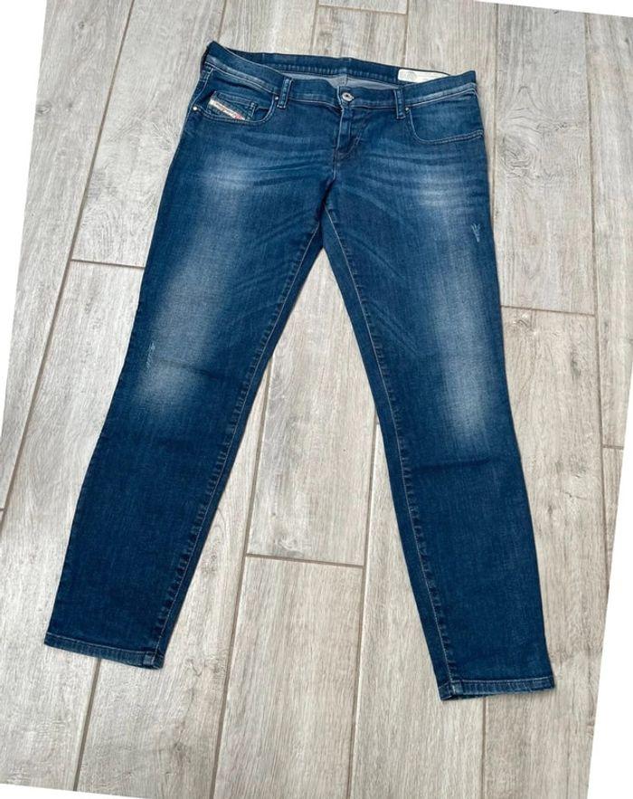 Jeans Diesel taille W31 femme slim-skinny - photo numéro 2