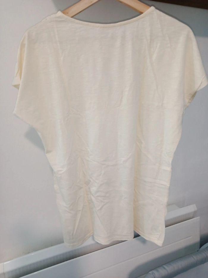 T-shirt Camaïeu neuf/ camiseta nueva color crema - photo numéro 4