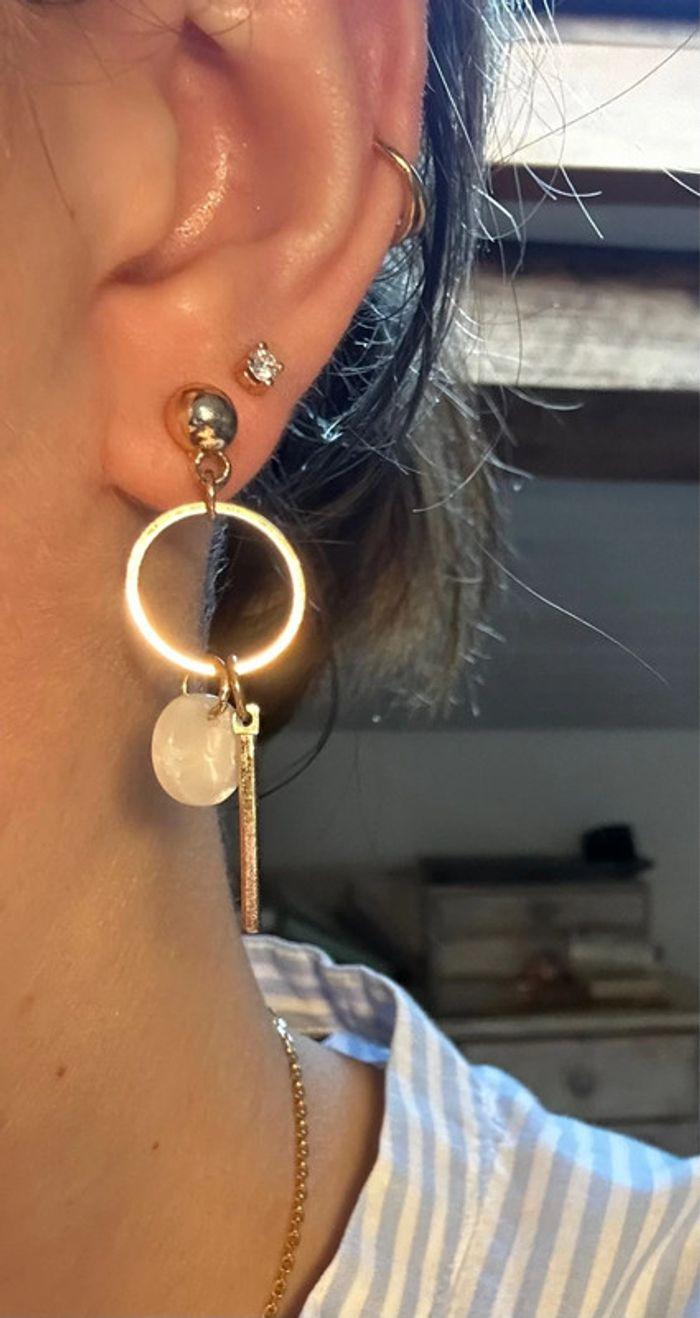 Boucles d’oreilles fantaisies doré - photo numéro 1