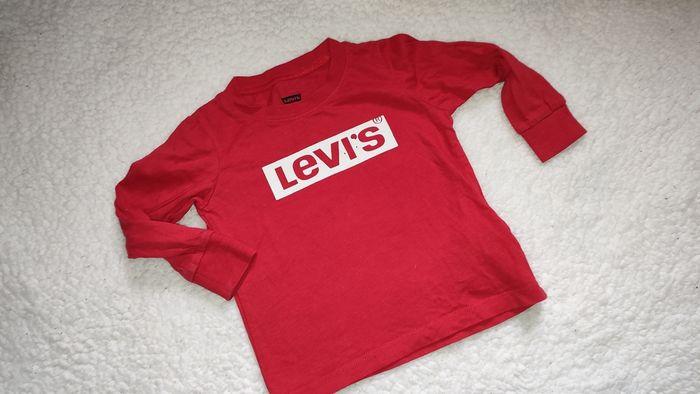 Levi's