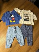 Lot 2 joggings + 2 t shirts manches longues 6 mois