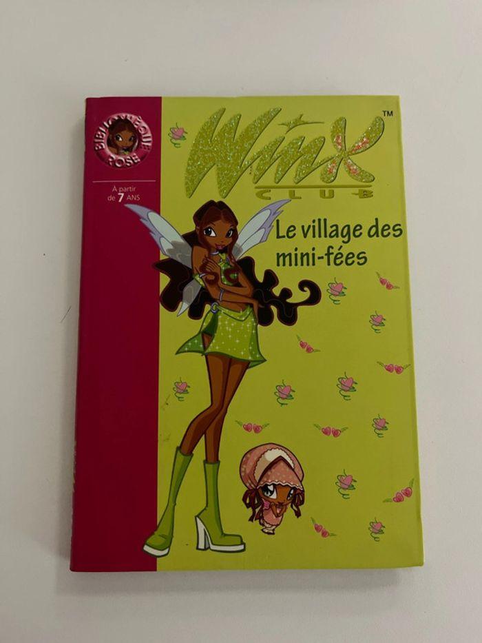 Livre Winx Club, le village des mini fées - photo numéro 1