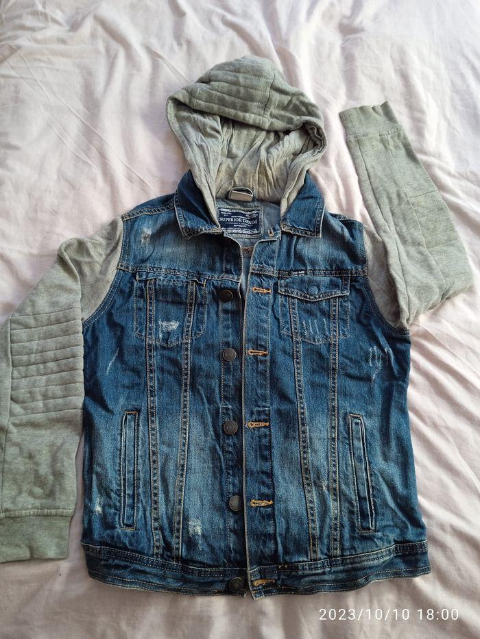 Veste en jeans à capuche " Zara" 13-14 ans - photo numéro 1