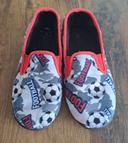 Chaussons ou pantoufles garçons football Tissaia taille 31