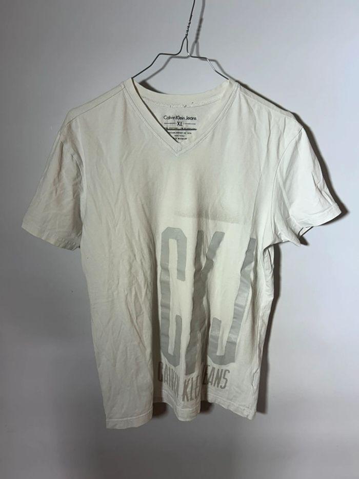 Teeshirt Calvin Klein blanc crème - photo numéro 3