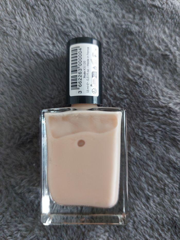 Vernis manucurist green beige nude - photo numéro 2