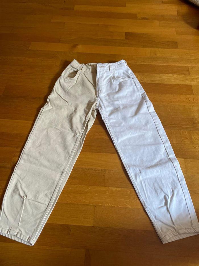 Jean mom bershka beige et blanc - photo numéro 1