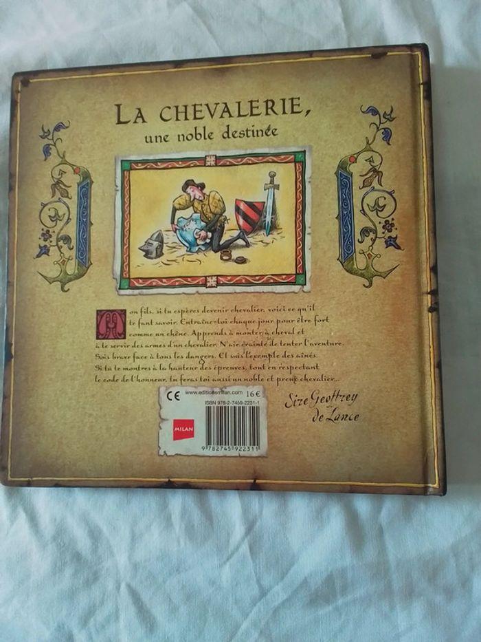 Livre Le Parfait manuel du Chevalier - photo numéro 2