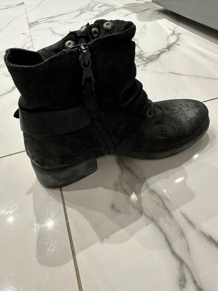 Bottines noires cloutées - photo numéro 3