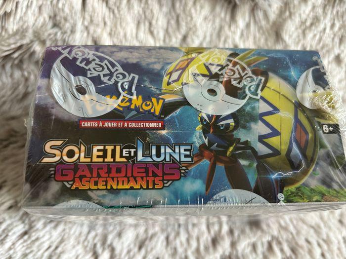 Display Pokémon 36 Boosters Soleil et Lune Gardiens Ascendants - photo numéro 2