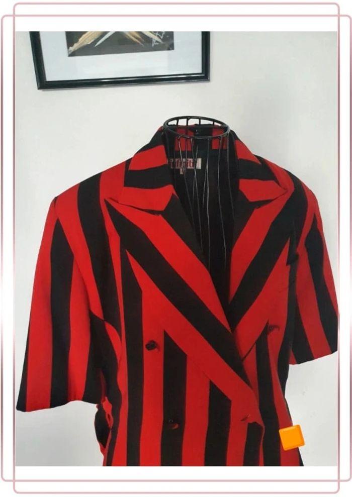 🌻 Veste tailleur rouge et noir taille 42 Infinitif - photo numéro 5