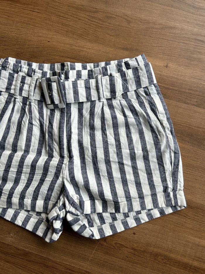 Short rayures Pimkie bleu marine/blanc taille 38 - photo numéro 1