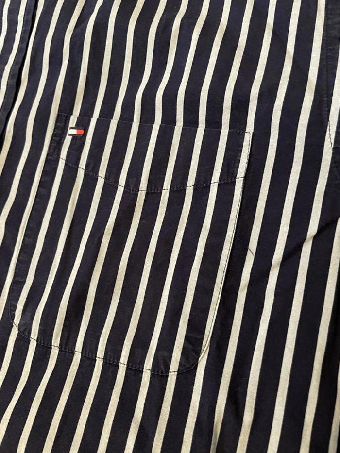 Chemise à manches longues rayé bleu clair et bleu marine coupe custom fit Tommy Hilfiger taille M - photo numéro 4