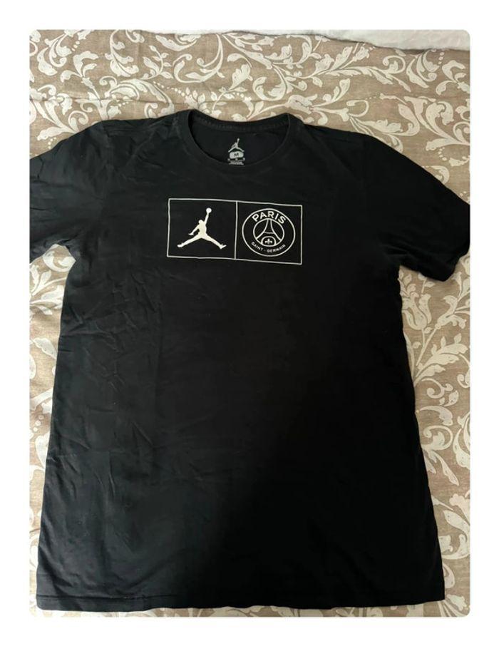 Tee shirt noir avec motifs | Jordan nike - photo numéro 1