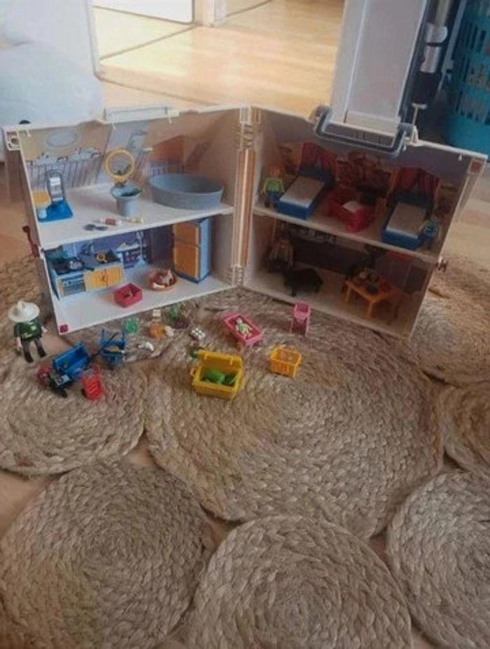 La Maison transportable playmobil - photo numéro 1