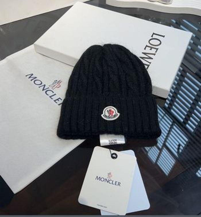 Bonnet Moncler - photo numéro 1