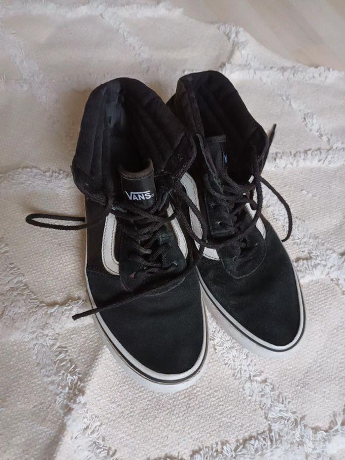 Baskets montantes noires Vans - photo numéro 1