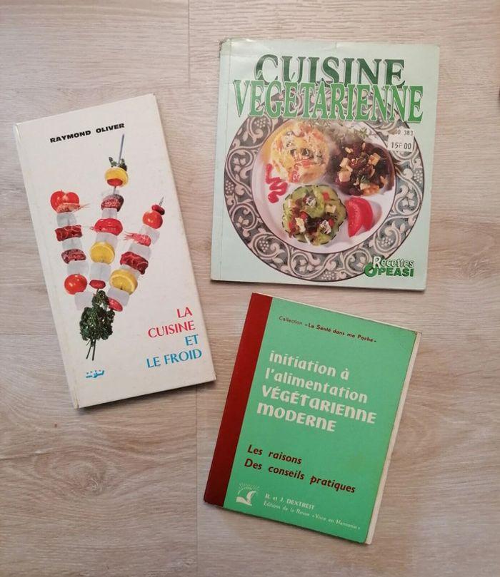 lot 3 livres anciens de recette végétarienne - photo numéro 1