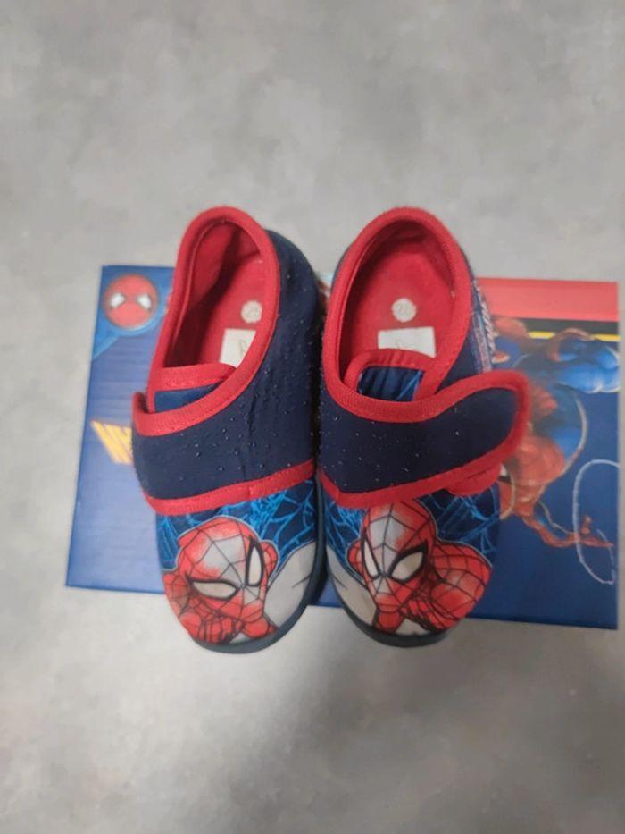 Chaussons scratch spiderman - photo numéro 3