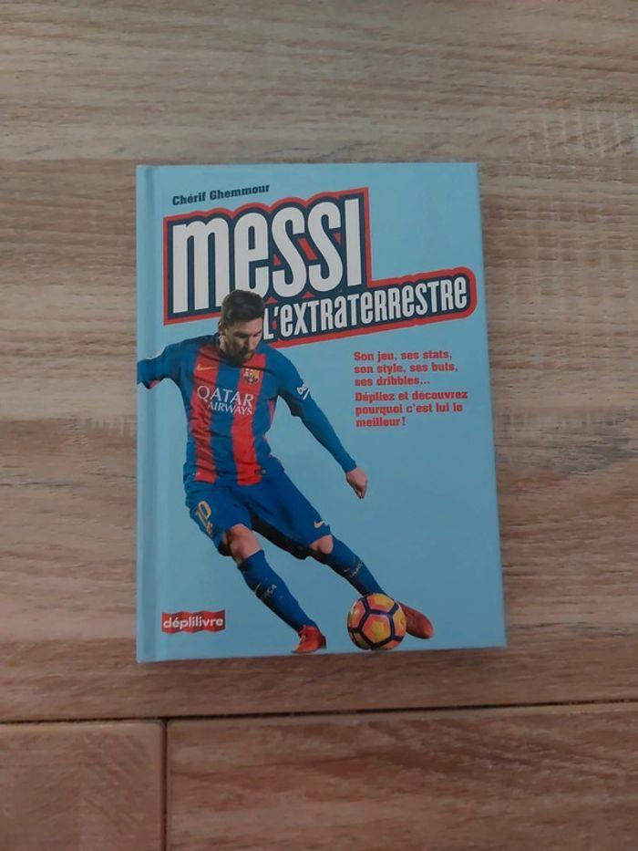 Livre Messi l'extraterrestre - photo numéro 1