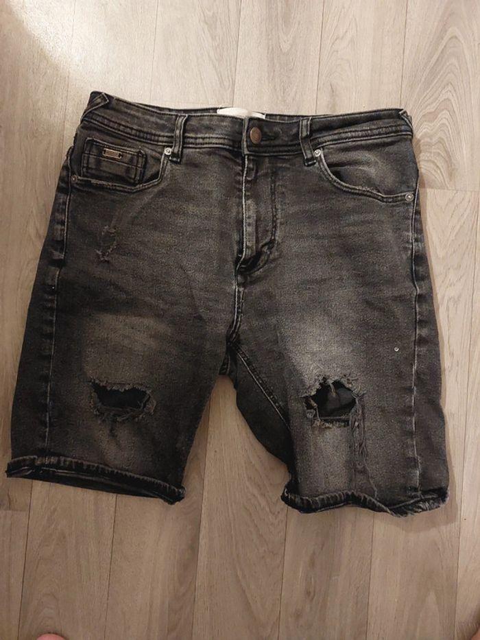 Short en jean à trou - photo numéro 1