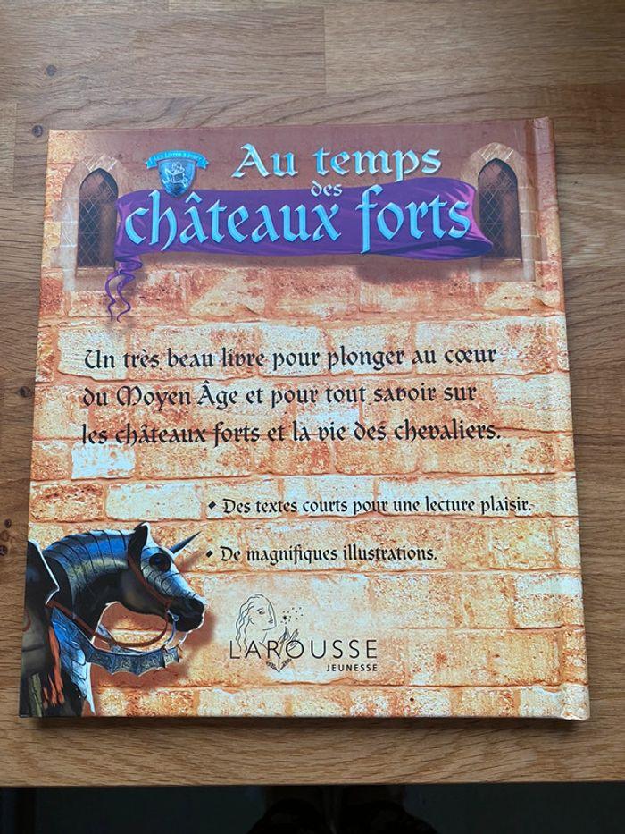 Livre Au temps des châteaux forts FR - photo numéro 2