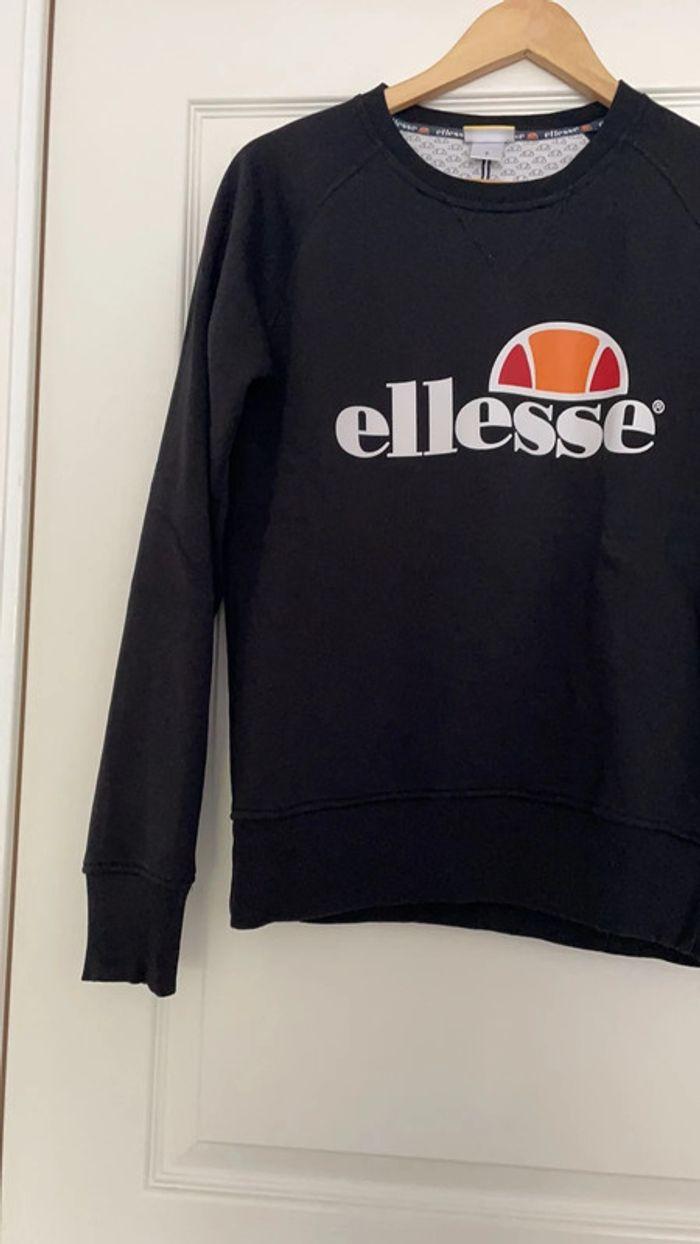 Sweat noir Ellesse taille S - photo numéro 4