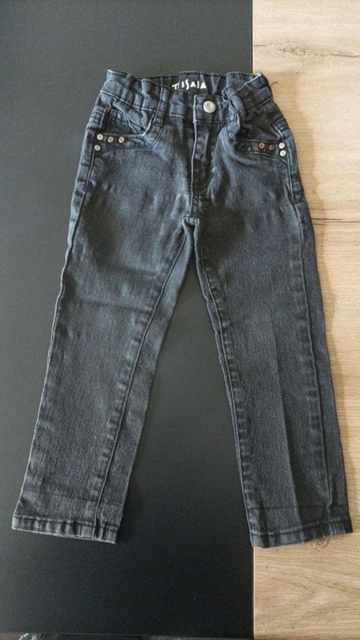 Lot de 4 jeans en taille 3 ans - photo numéro 2