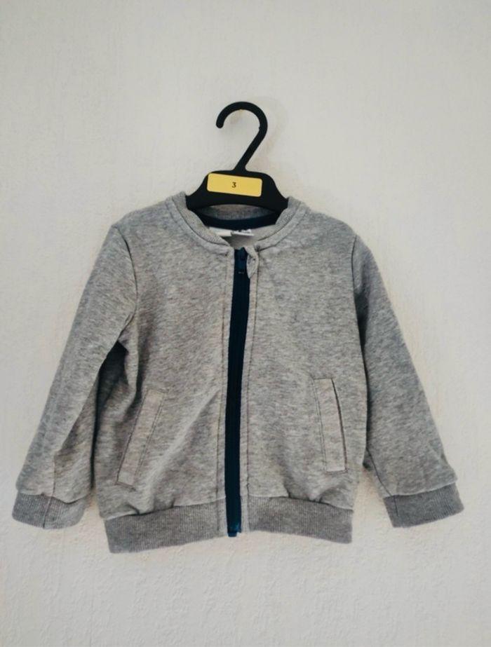 Ensemble veste et bas de jogging Disney baby 2-6 mois 62-68 cm comme neuf - photo numéro 2