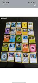 Lot 25 cartes Pokémon