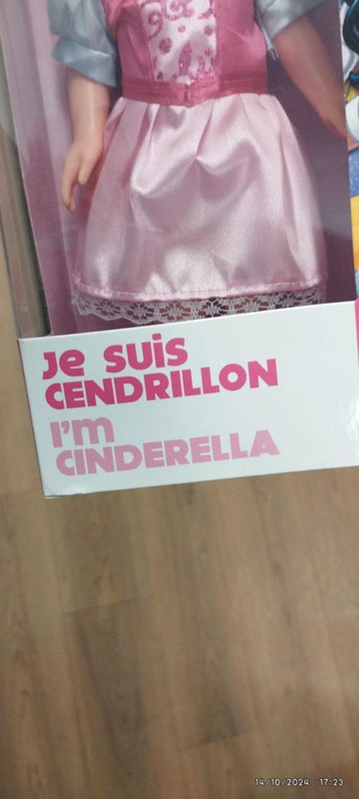 Poupée cendrillon - photo numéro 3