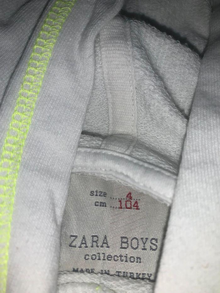 Sweat à capuche Zara 4 ans - photo numéro 2