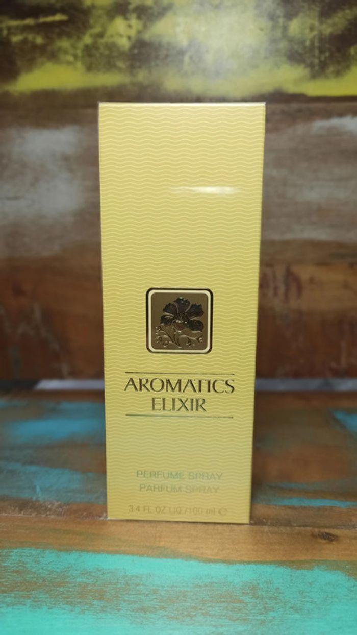 Clinique Aromatics Elixir Pour Femme Eau de Parfum 100 ml: Un parfum envoûtant et mystérieux - photo numéro 6