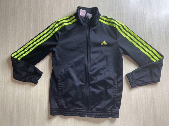 Veste Adidas taille 12 ans