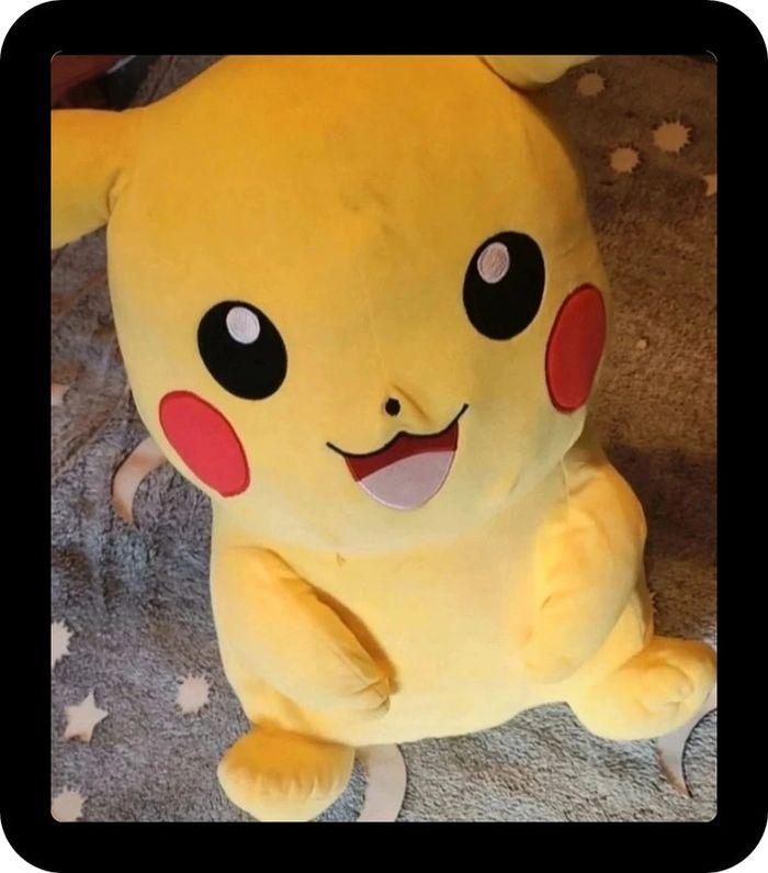 Grosse peluche pikachu 50 cm - photo numéro 2