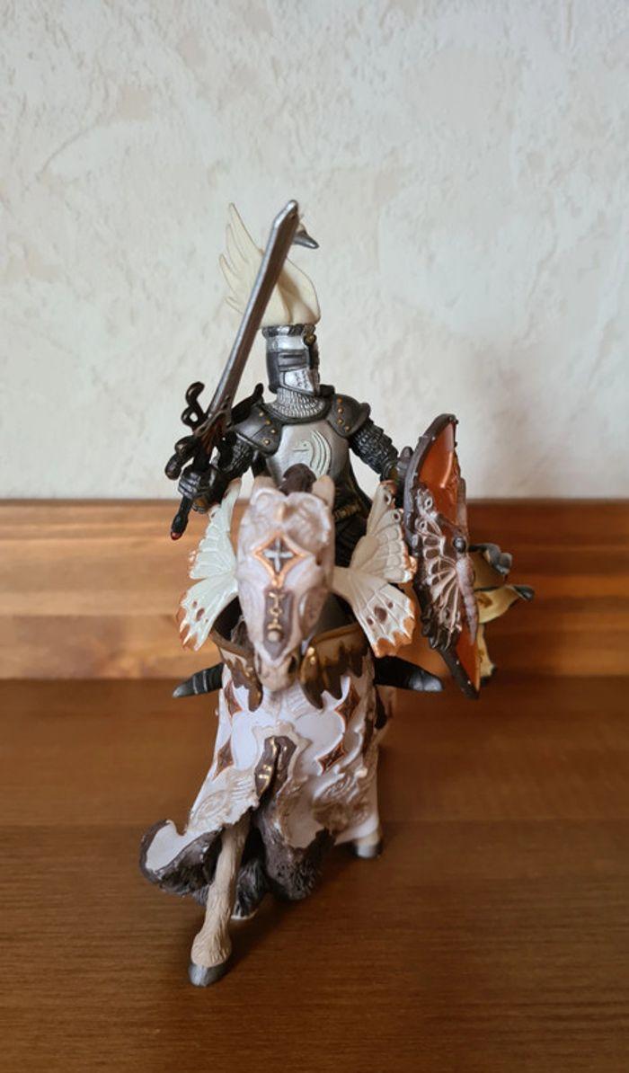 Figurine chevalier cimier et cheval - photo numéro 4