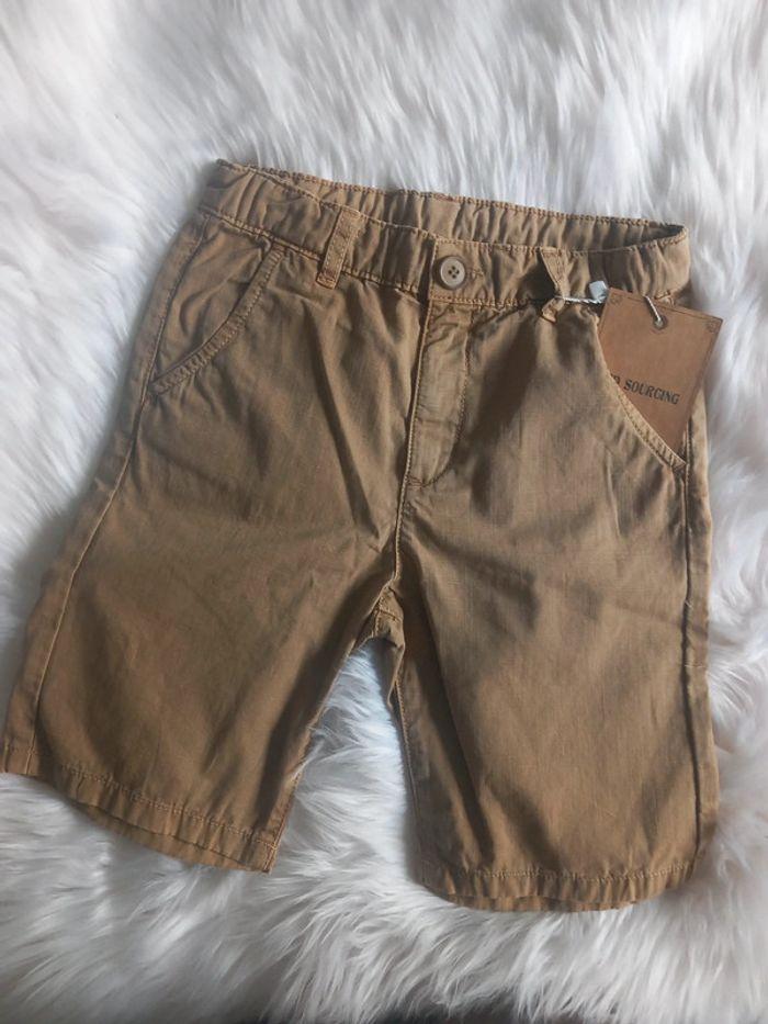 Short marron 8ans - photo numéro 1