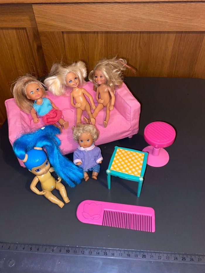 Mattel Barbie poupée chelsea doll lit IKEA table - photo numéro 2