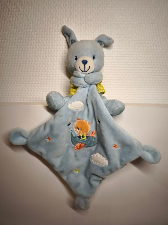 Doudou mignon lapin bleu mouchoir brodé avion Pommette - photo numéro 1