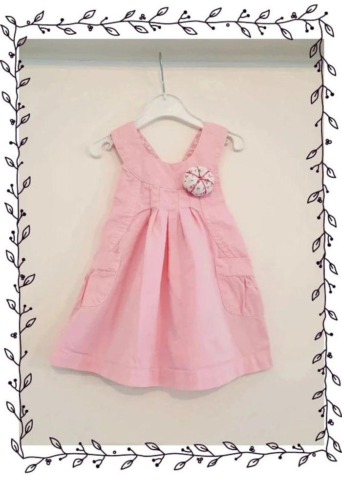 Superbe robe Zara Baby 6-9 mois - photo numéro 1