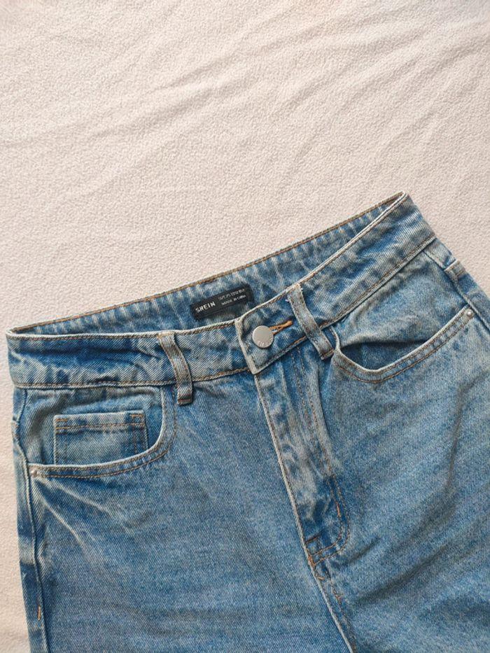 Jean droit troué aux genoux (taille XXS) 👖 - photo numéro 3