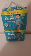 Lot de couches pampers taille 6