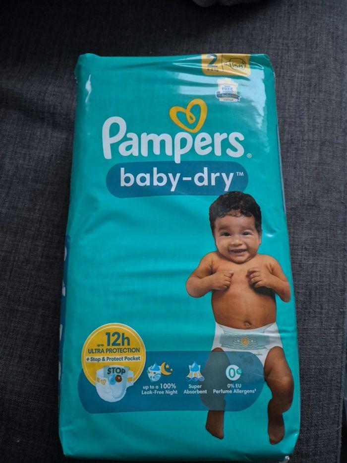 Vend paquet de couches pampers baby-dry taille 2 - photo numéro 2